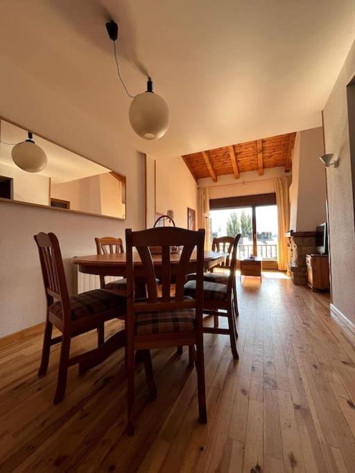 Apartamento Margalida En Cerler, Pirineo Huesca Bagian luar foto