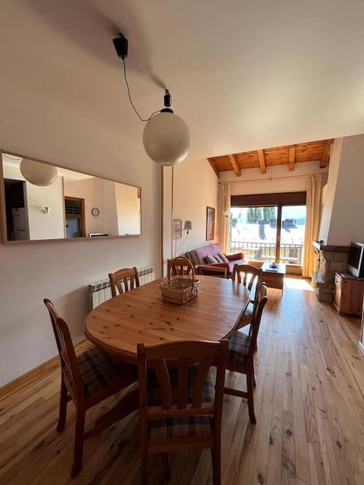 Apartamento Margalida En Cerler, Pirineo Huesca Bagian luar foto