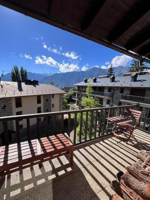 Apartamento Margalida En Cerler, Pirineo Huesca Bagian luar foto